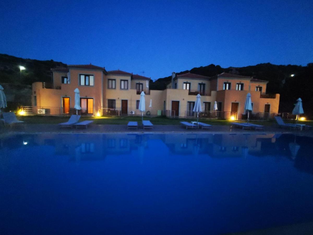 Molivos Sunset Apartments มิธิมนา ภายนอก รูปภาพ