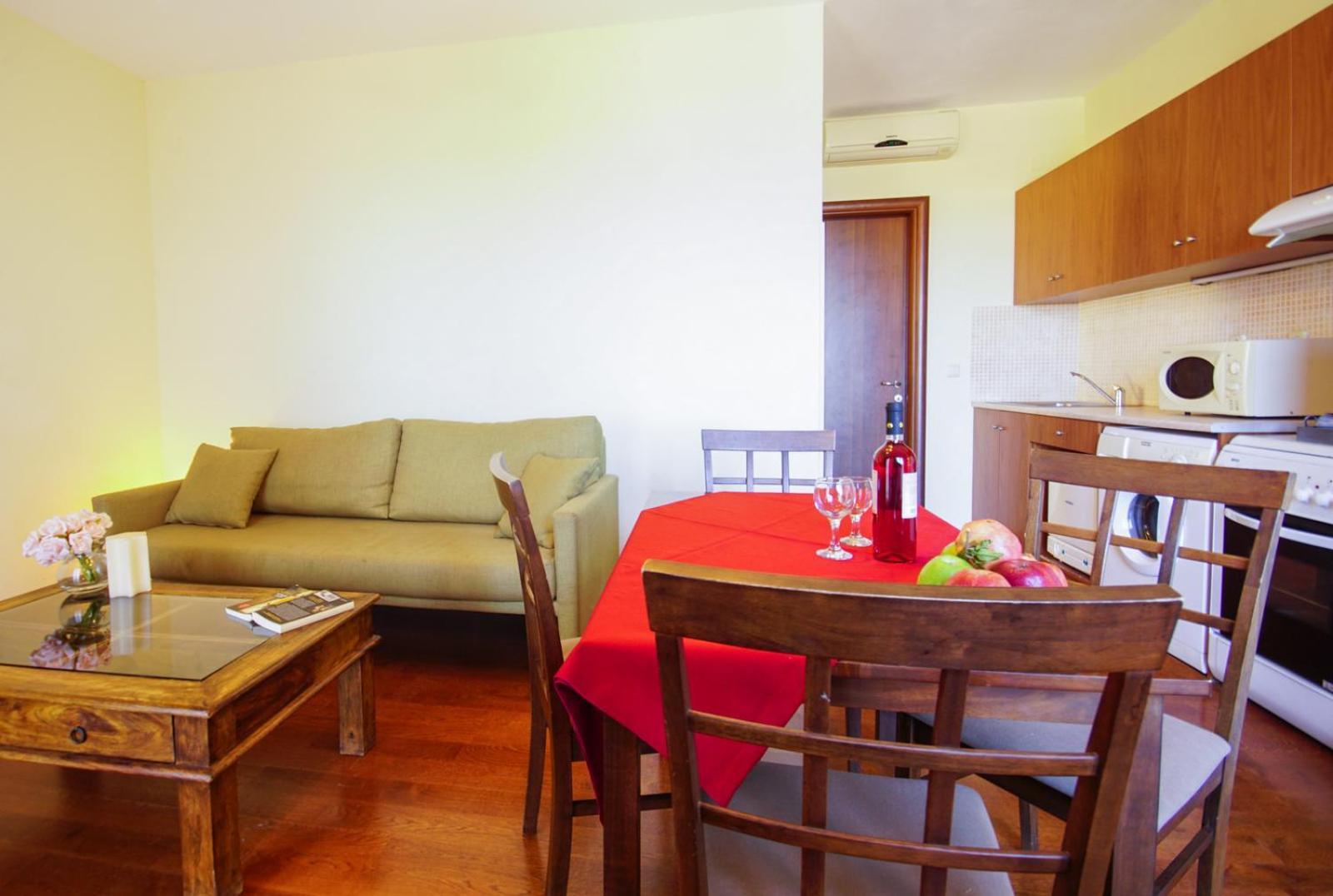 Molivos Sunset Apartments มิธิมนา ภายนอก รูปภาพ