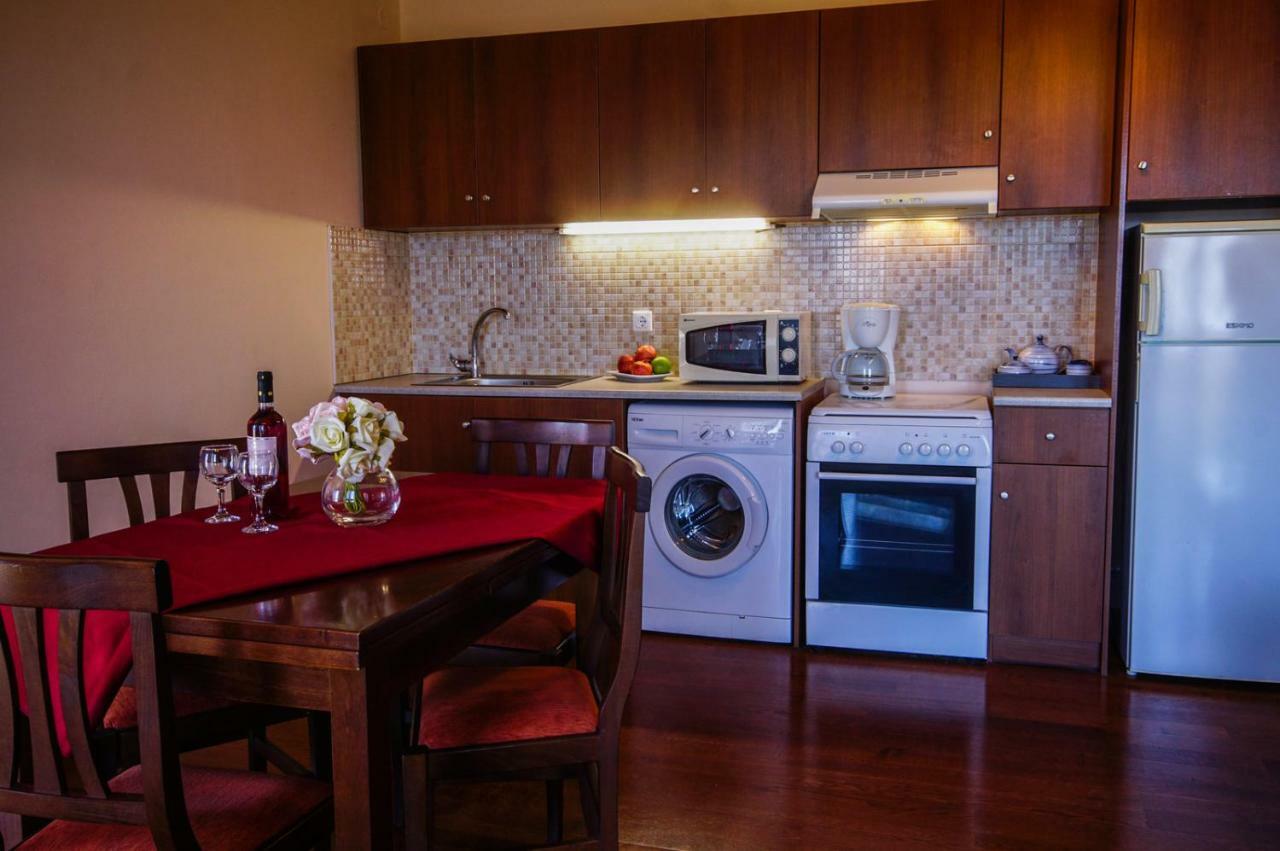 Molivos Sunset Apartments มิธิมนา ภายนอก รูปภาพ