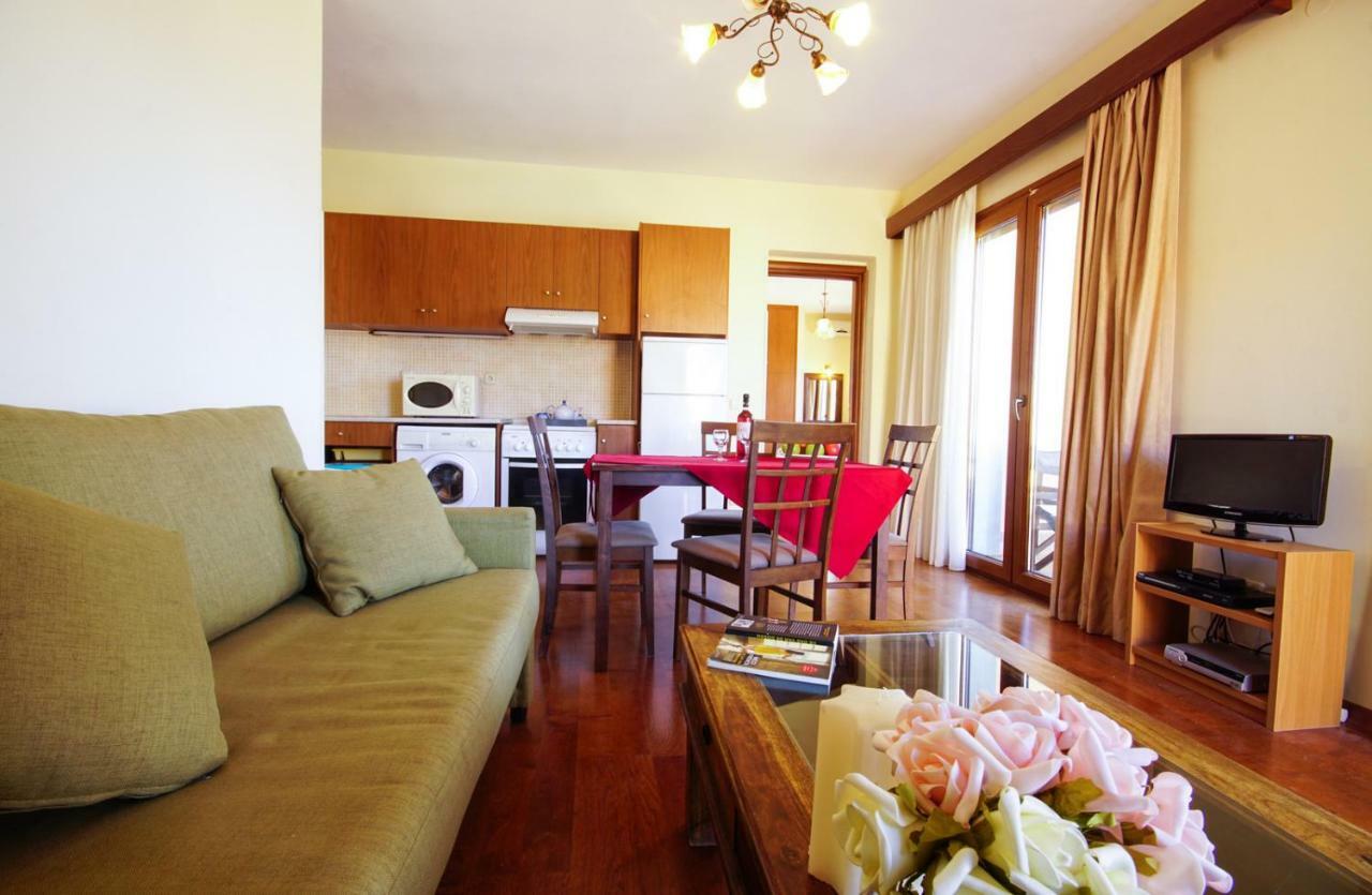 Molivos Sunset Apartments มิธิมนา ภายนอก รูปภาพ