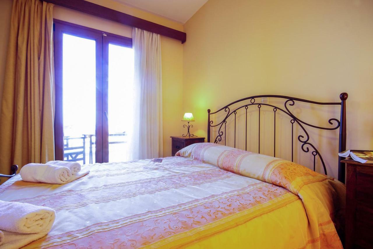 Molivos Sunset Apartments มิธิมนา ภายนอก รูปภาพ