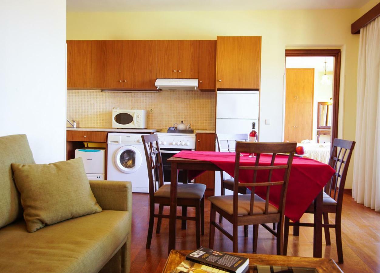 Molivos Sunset Apartments มิธิมนา ภายนอก รูปภาพ