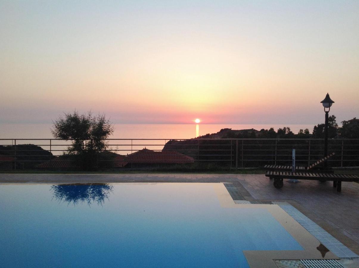 Molivos Sunset Apartments มิธิมนา ห้อง รูปภาพ